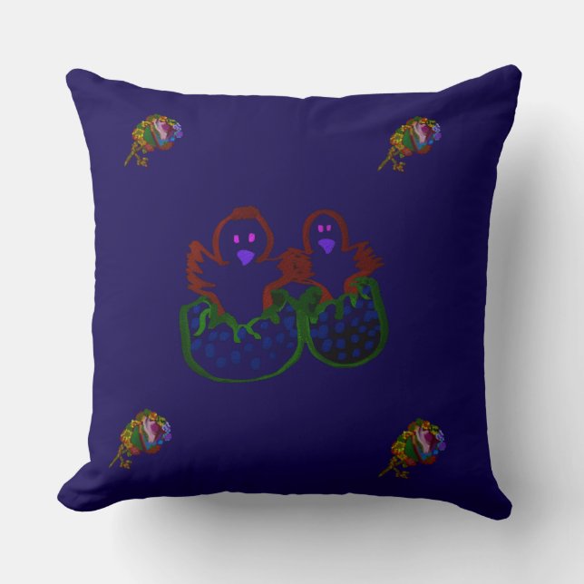 Coussin Hatchlings with Rainbow Colored Floral (Recto)