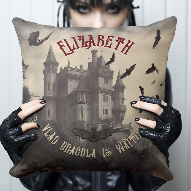 Coussin Haunting Retro Horror Dracula's Castle Gothic (Perfect Gothic bedroom Decor, Gothic gift for Gothic Daughter. Just add you name and a message.)
