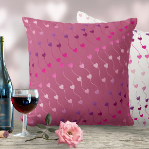 Coussin Heart on a String Pattern