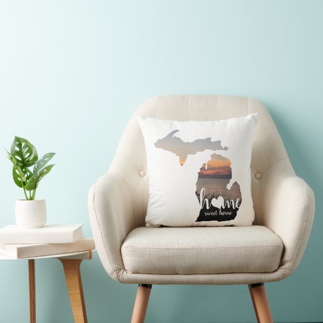 Coussin Home Sweet Home Michigan Avec Coeur (Chaise)