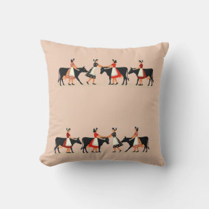 Coussin Huit servantes à la traite Pochoir de style 3
