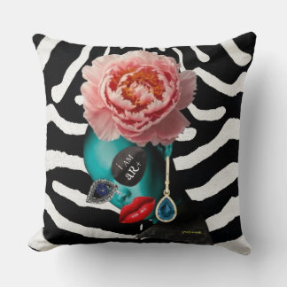 COUSSIN I AM ART PILLOW