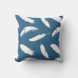Coussin Impression en plumes blanches sur bleu denim