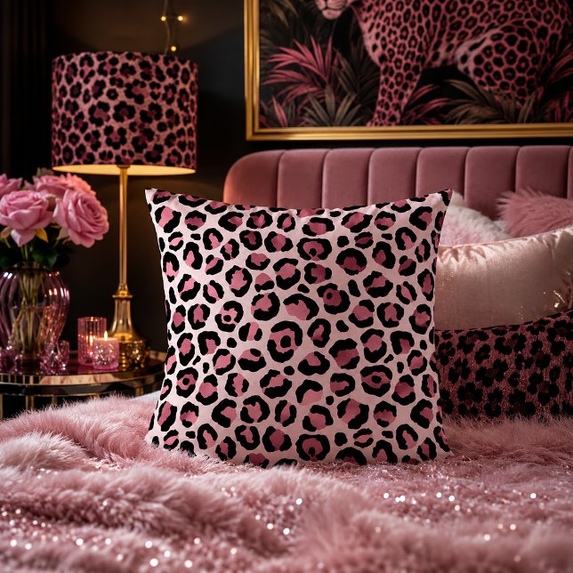 Coussin Imprimé d'animal à motif léopard rose pastel (Créateur téléchargé)