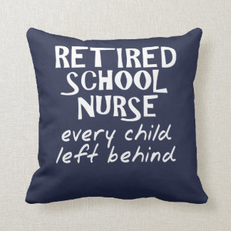 Coussin Infirmière à la retraite amusante