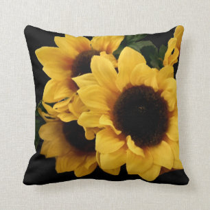 Coussin jaune de décor de tournesols