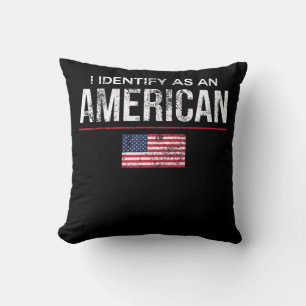 Coussin Je m'identifie comme un Américain Non Identité Pol