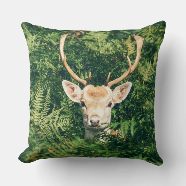 Coussin Jeter un oeil à un cerf (Recto)