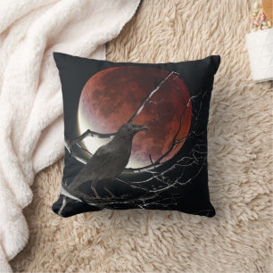 Coussin Jetez l'oreiller, le corbeau en rouge et noir