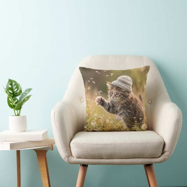 Coussin Joli Chatons Portant un Chapeau Jouant avec des Pi (Chaise)