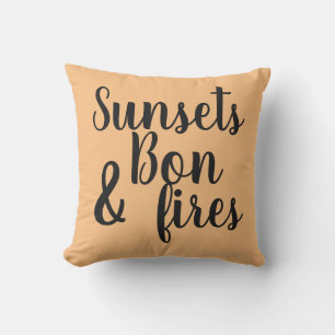 Coussin jolies lettres SUNSETS & BONFIRES