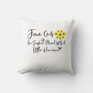 Coussin Juin Les Filles Sont Brillantes Mélangées Avec Un