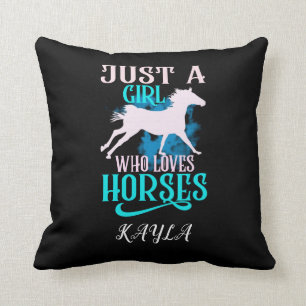 COUSSIN "JUSTE UNE FILLE QUI AIME LES CHEVAUX" PERSONNALIS