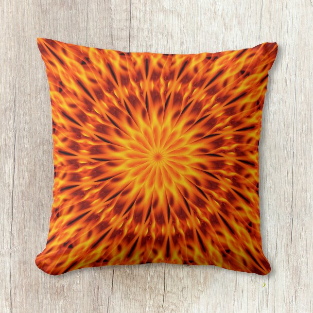 Coussin Kaleidoscope Orange Flames (Créateur téléchargé)