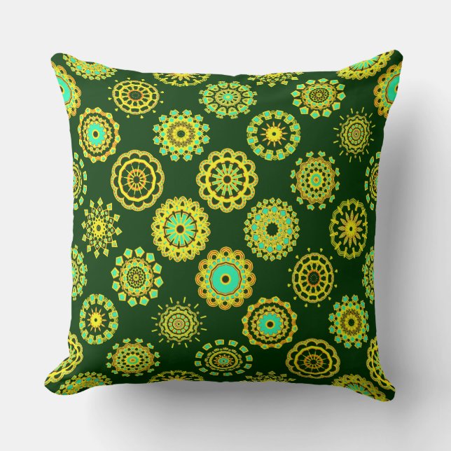 Coussin Kaleidoscopic 110714 - 16 Mandalas - sur Dk Green (Recto)