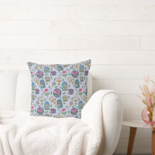 Coussin La fille du livre de La Belle et la Bête