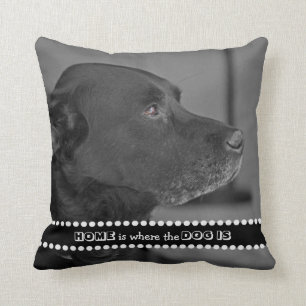 Coussin La maison drôle de photo de chien est où le chie