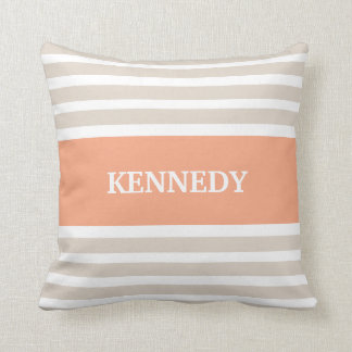 Coussin La pêche beige barre le monogramme