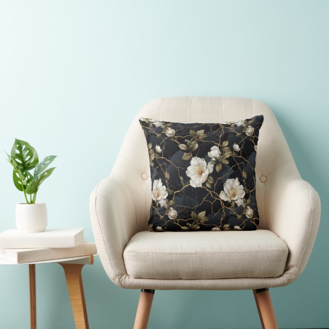 Coussin La pomme blanche fleurit sur l'Arrière - plan d'or (Chaise)