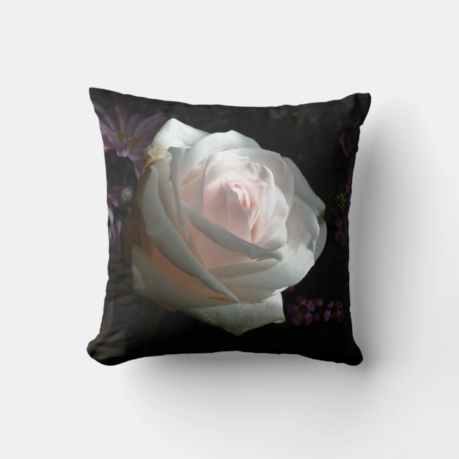 Coussin La Rose Blanche (Recto)