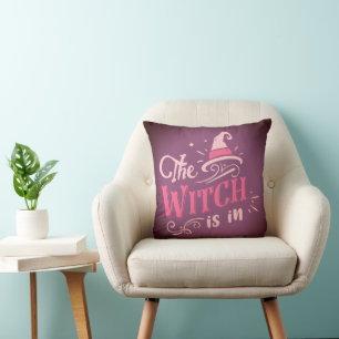 Coussin La sorcière est en Halloween violet