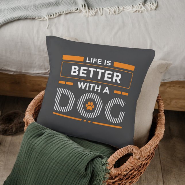 Coussin La vie est meilleure avec un chien moderne orange  (Créateur téléchargé)