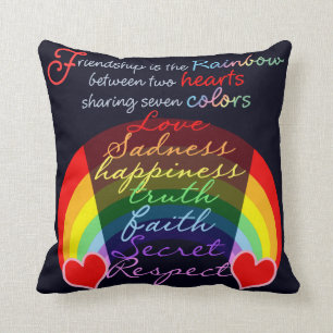Coussin L'amitié est l'arc-en-ciel BFF indiquant la