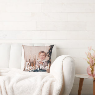 Coussin L'amour est un script type avec nom et photo