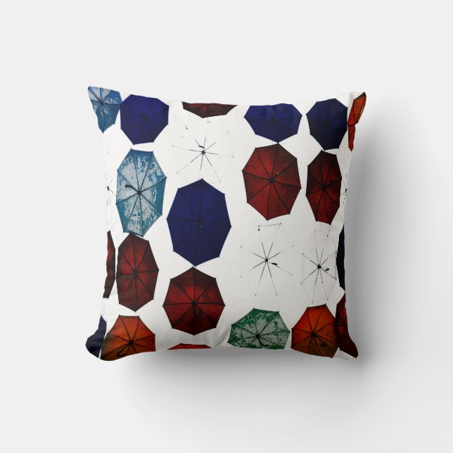 Coussin lancez des parapluies blancs bleus ou bleus extéri (Recto)