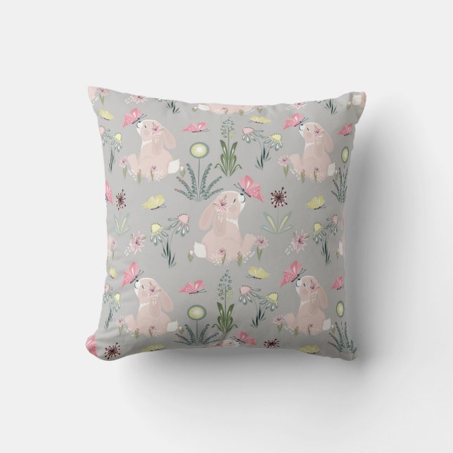Coussin lapin mignon avec fleurs et papillons (Recto)