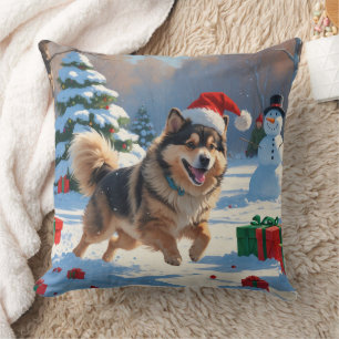 Coussin Lapphund finlandais coule la neige avec le Casquet