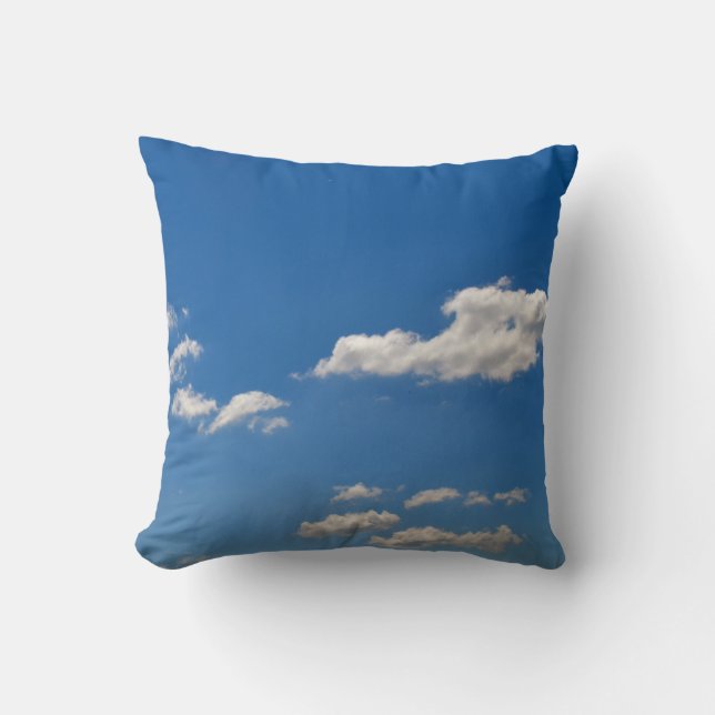 Coussin Le ciel est bleu et les nuages blancs passent (Recto)