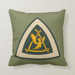Coussin Le Dragon de Pete  Insigne de dragon