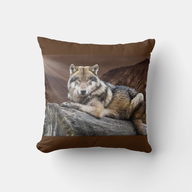 Coussin Le loup reposant sur le rocher (Recto)