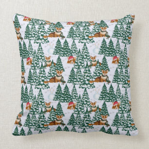 Coussin Les Corgis décorent l'arbre de Noël dans la forêt