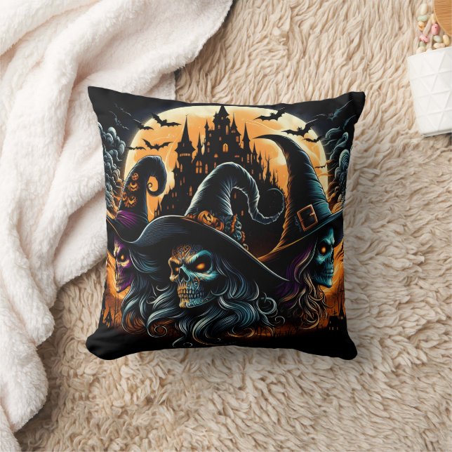 Coussin Les sorcières éffrayantes se rassemblent sur fond  (Couverture)