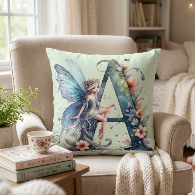 Coussin Lettre A en monogramme Fée (Créateur téléchargé)