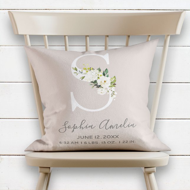 Coussin Lettre florale floue S Monogramme Bébé Statistique (Créateur téléchargé)