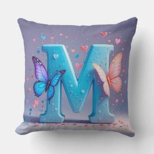 Coussin Lettre M colorée avec papillons