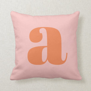 Coussin Lettres rétro de Monogramme rose orange de Cute P