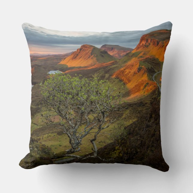 Coussin Lever de soleil aux montagnes de Quiraing sur (Recto)