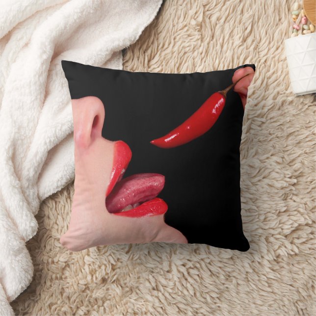 Coussin Lèvres au piment (Couverture)