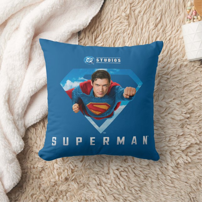 Coussin L'homme de l'acier en vol (Couverture)
