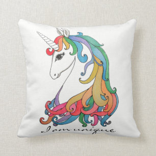 Coussin Licorne mignonne d'arc-en-ciel d'aquarelle