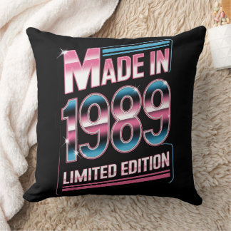 Coussin Limited Edition Retro 1989 Throw Pillow