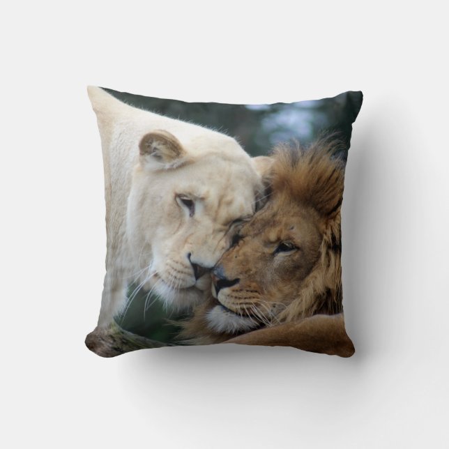 Coussin Lion et lionne (Recto)