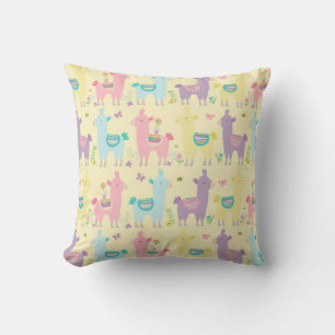 Coussin Llamas roses, jaunes et violets pour la nurserie o