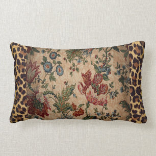 Coussin lombaire dans le léopard et le tissu