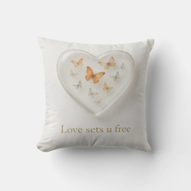 Coussin Love Sets You Free Butterfly Heart Pillow (Recto)