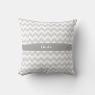 Coussin Lt Grey What Chevron Grey Nom Monogramme